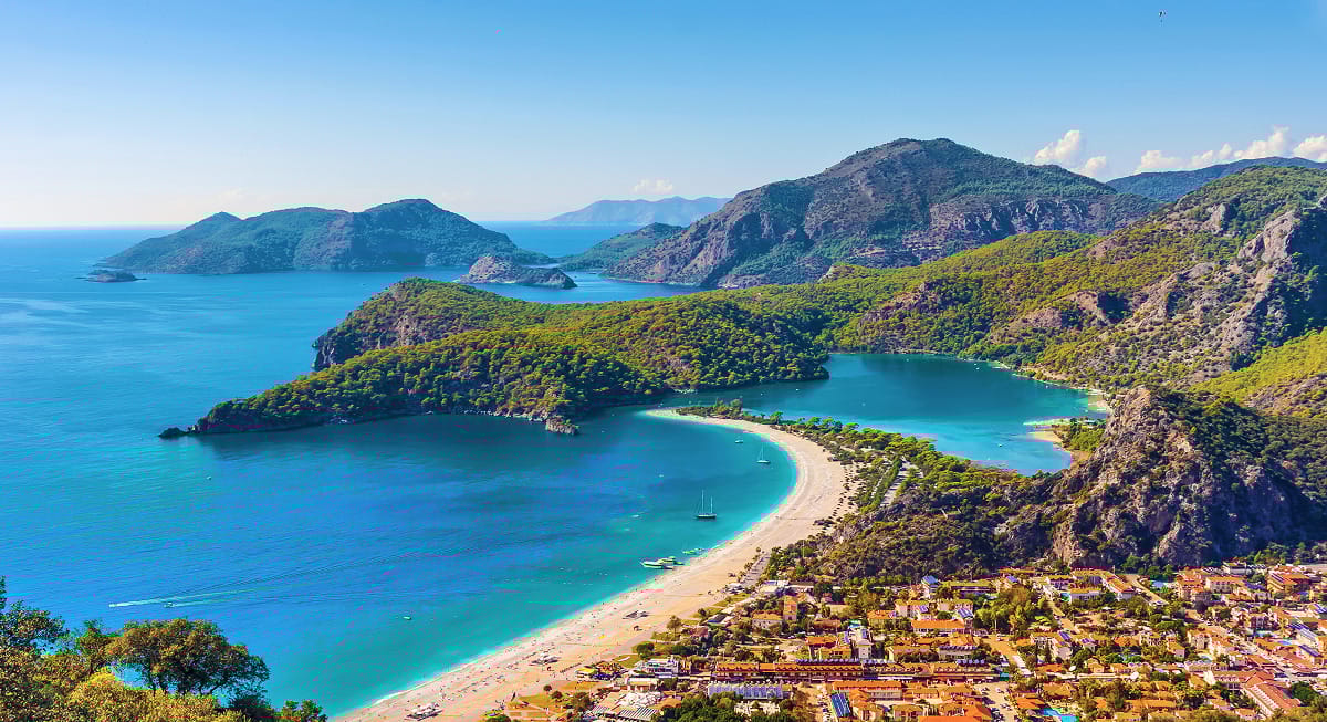 Antalya, on Turkey’s Mediterranean coast, is a vibrant blend of history, natural beauty, and modern luxury. Known as the “Turkish Riviera,” it offers ancient landmarks like Hadrian’s Gate and Kaleiçi’s old town, stunning beaches such as Lara and Konyaaltı, and dramatic landscapes framed by the Taurus Mountains. With luxury resorts, lively marinas, and a sunny climate nearly year-round, Antalya is both a cultural gem and a premier destination for relaxation and adventure.