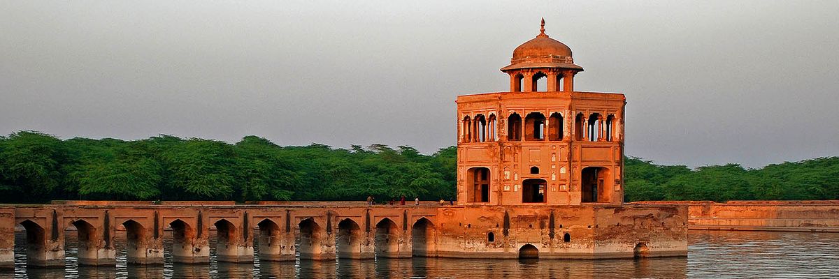 Vols de Montréal à Pakistan 