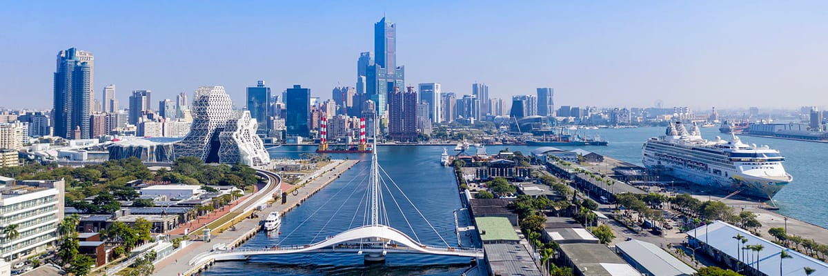 Plan a trip to Kaohsiung with STARLUX Airlines