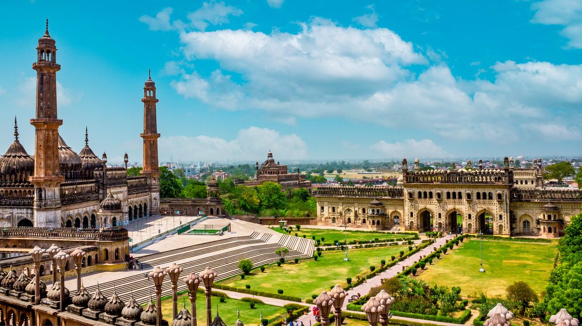 Fly from Milan to Lucknow (MXP - LKO)