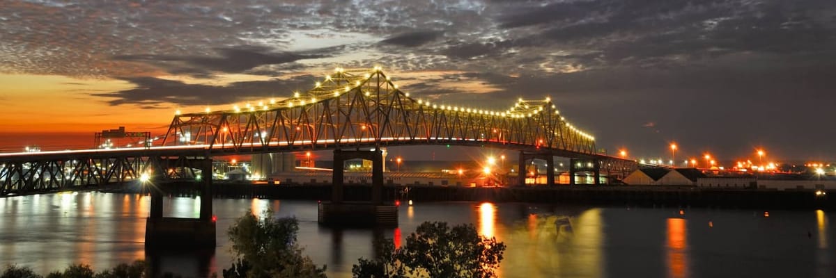 Vuelos de American Airlines desde Greensboro a a Baton Rouge