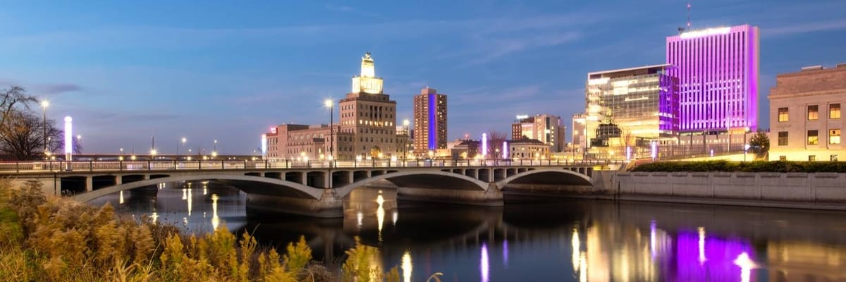 Voos da American Airlines de Nova Orleans para para Cedar Rapids