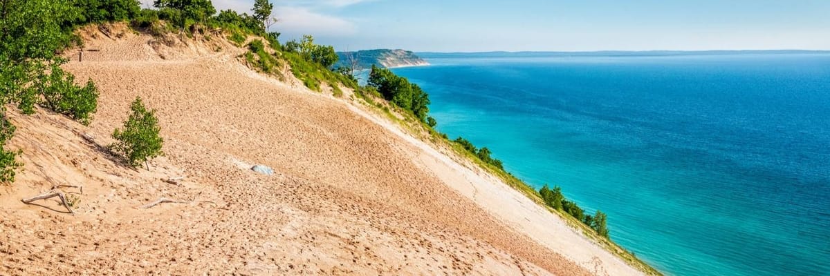 Voos para para Traverse City (TVC) com a American Airlines