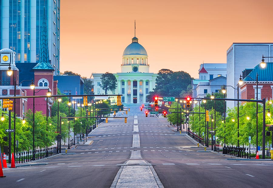 Alabama State Capitol building at the end of Dexter Avenue in Montgomery, Alabama.