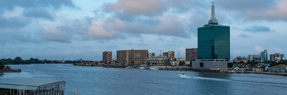 Ahorre en Vuelos desde Barcelona a Lagos con Royal Air Maroc