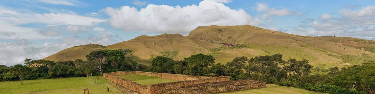 Ruinas arqueolรณgicas en Santa Cruz de la Sierra, Bolivia. Reserva vuelos a Santa Cruz y descubre su riqueza natural y cultural.