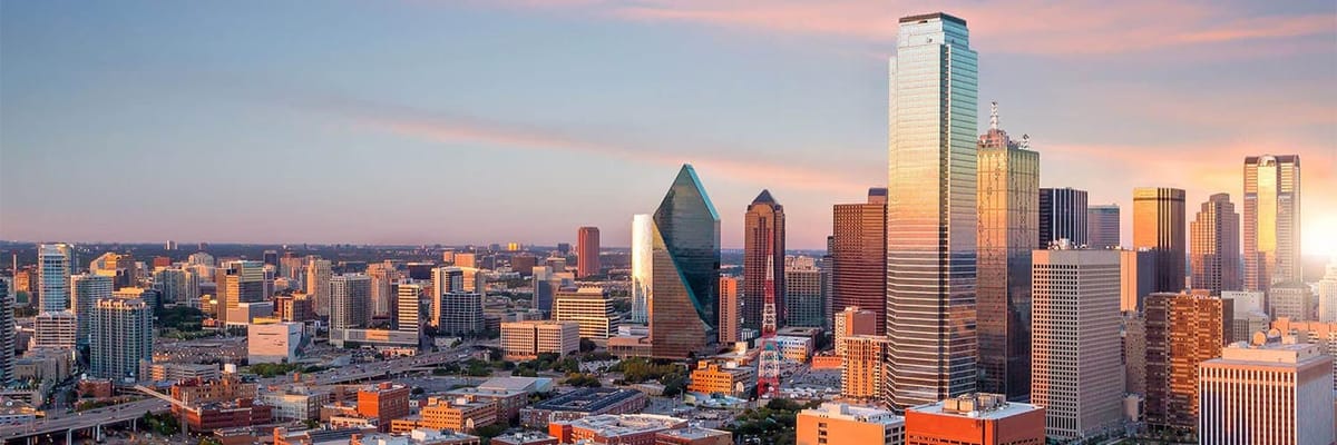 Book flights from Guayaquil to United States