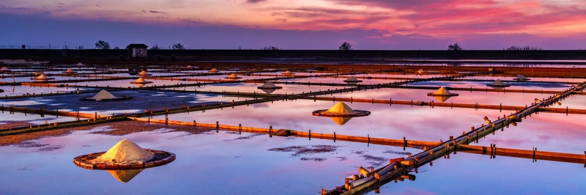 Book your Flights from Houston to Tainan