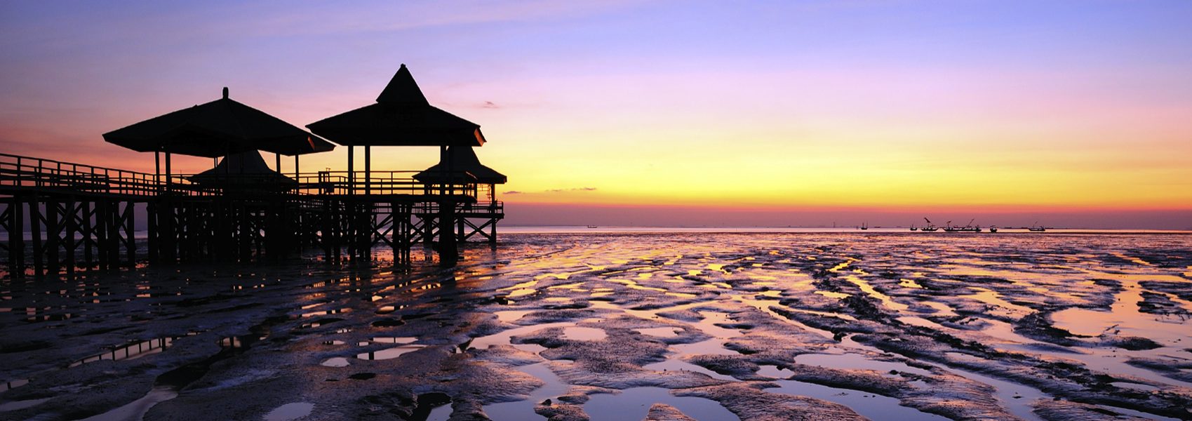 Penerbangan Dari Hong Kong Ke Surabaya Hkg Sub Cathay Pacific