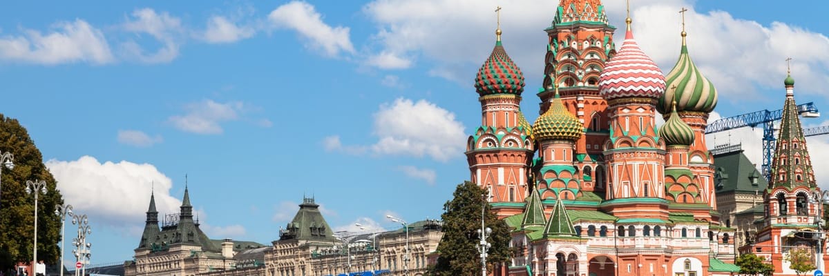 ロシア へのフライトを探して予約