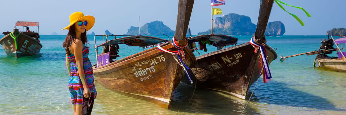 Recherchez de bonnes affaires sur les vols entre Biélorussie et Phuket (HKT)
