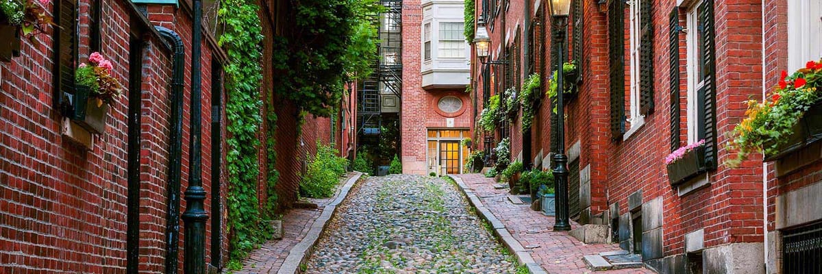 Cheap flights to Boston (BOS) with Allegiant Airlines