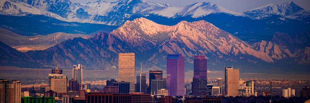 Cheap flights to Denver (DEN) with Allegiant Airlines