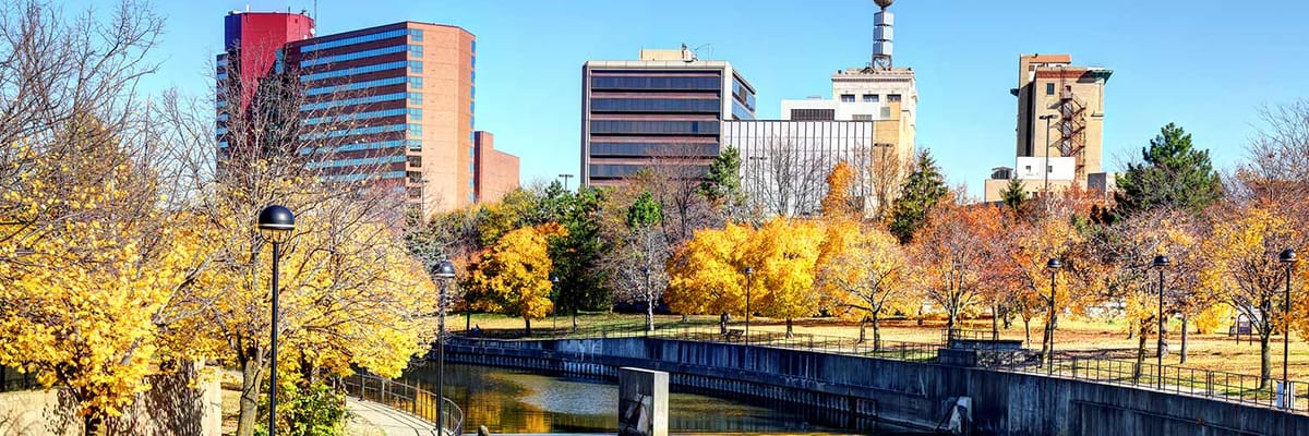 Cheap flights to Flint, MI (FNT) with Allegiant Airlines