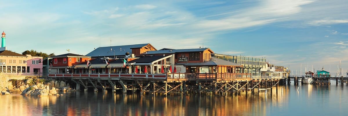 Cheap flights to Monterey, CA (MRY) with Allegiant Airlines