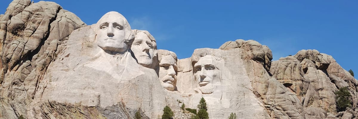 Cheap flights to Rapid City, SD (RAP) with Allegiant Airlines