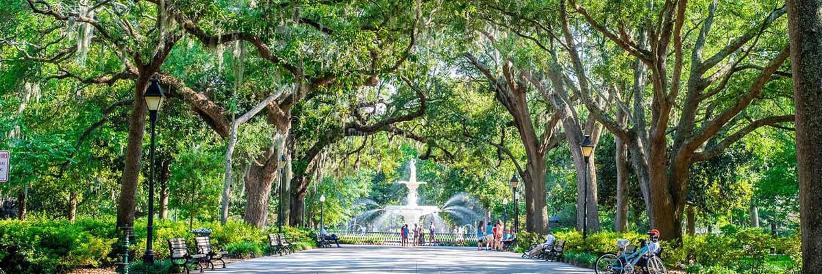 Cheap flights to Savannah, GA (SAV) with Allegiant Airlines