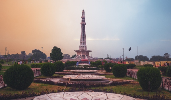 Cheap Flight Deals To Pakistan