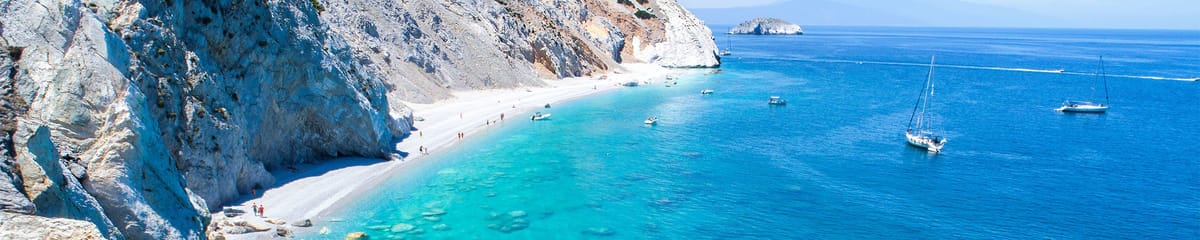 Flüge von Larnaka nach Skiathos mit SKY Express