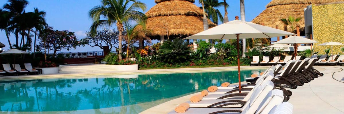 Saltwater pool at Dreams Acapulco All-Inclusive Resort & Spa