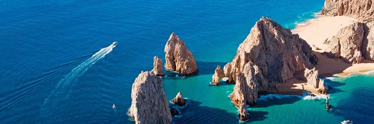 Aerial view of El Archo in Cabo San Lucas