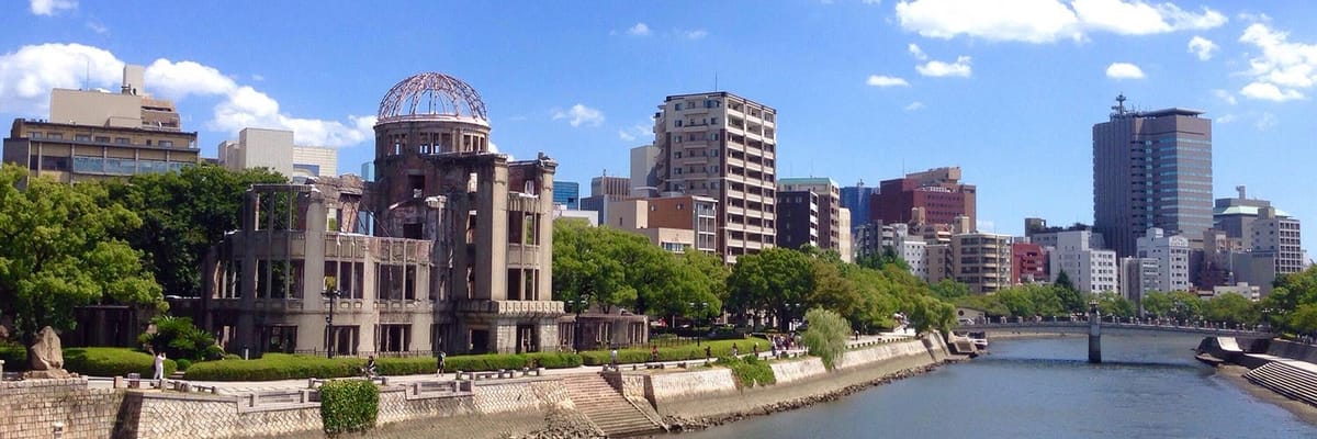 東京(羽田)発広島行き。Japan Airlinesの航空券は{price_modifier} **Flights.FromLowestPrice**〜