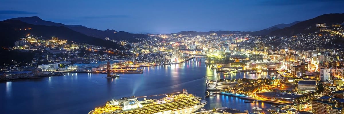 小松発長崎行き。Japan Airlinesの航空券は{price_modifier} **Flights.FromLowestPrice**〜