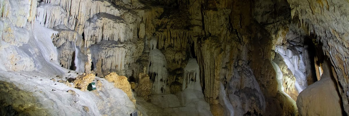 沖縄(那覇)発沖永良部行き。Japan Airlinesの航空券は{price_modifier} **Flights.FromLowestPrice**〜