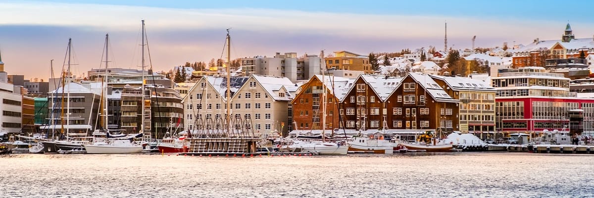 Авиабилеты из Сочи в Тромсё {price_modifier}от **Flights.FromLowestPrice**