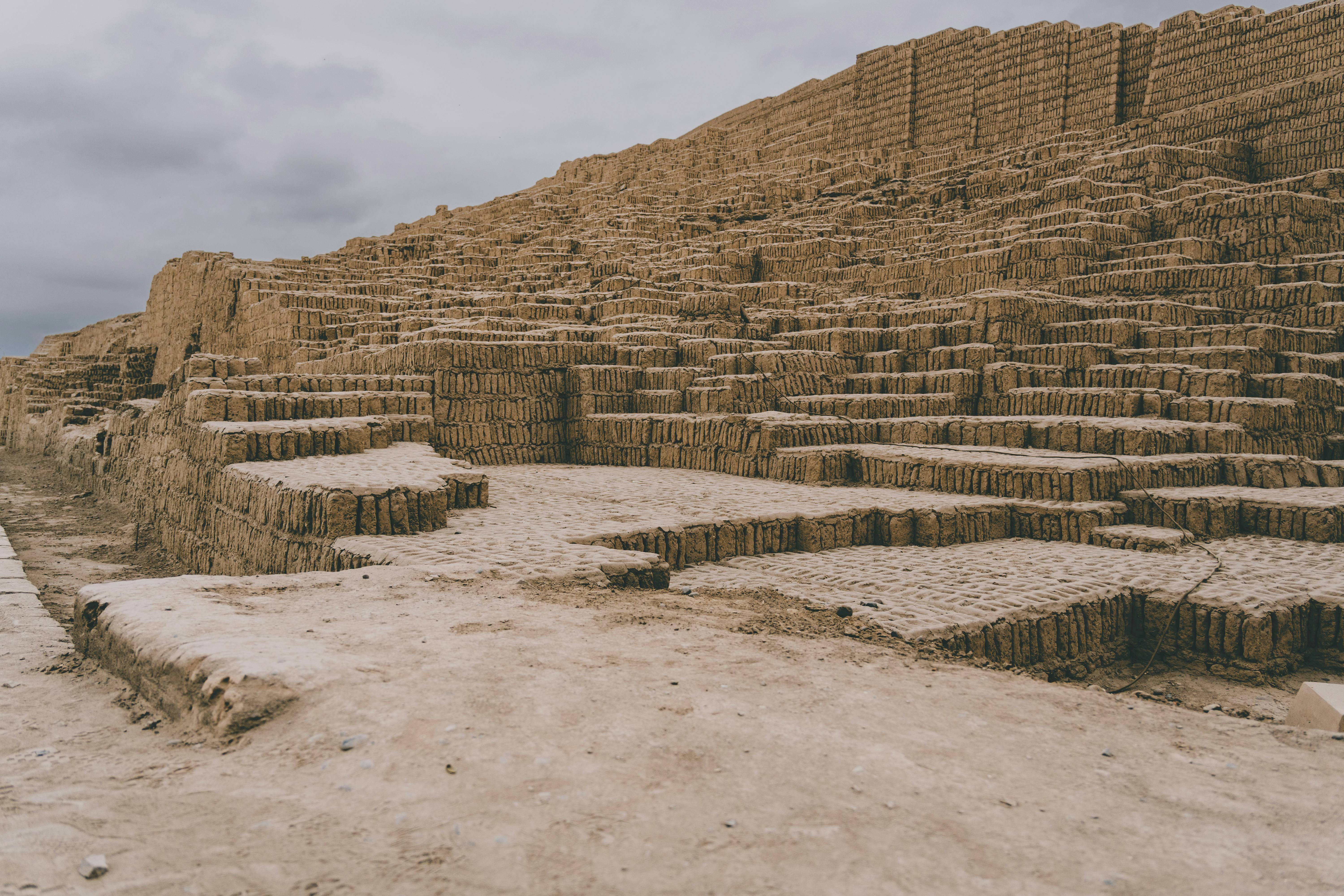 Huaca Pucllana - Amsterdam naar Lima