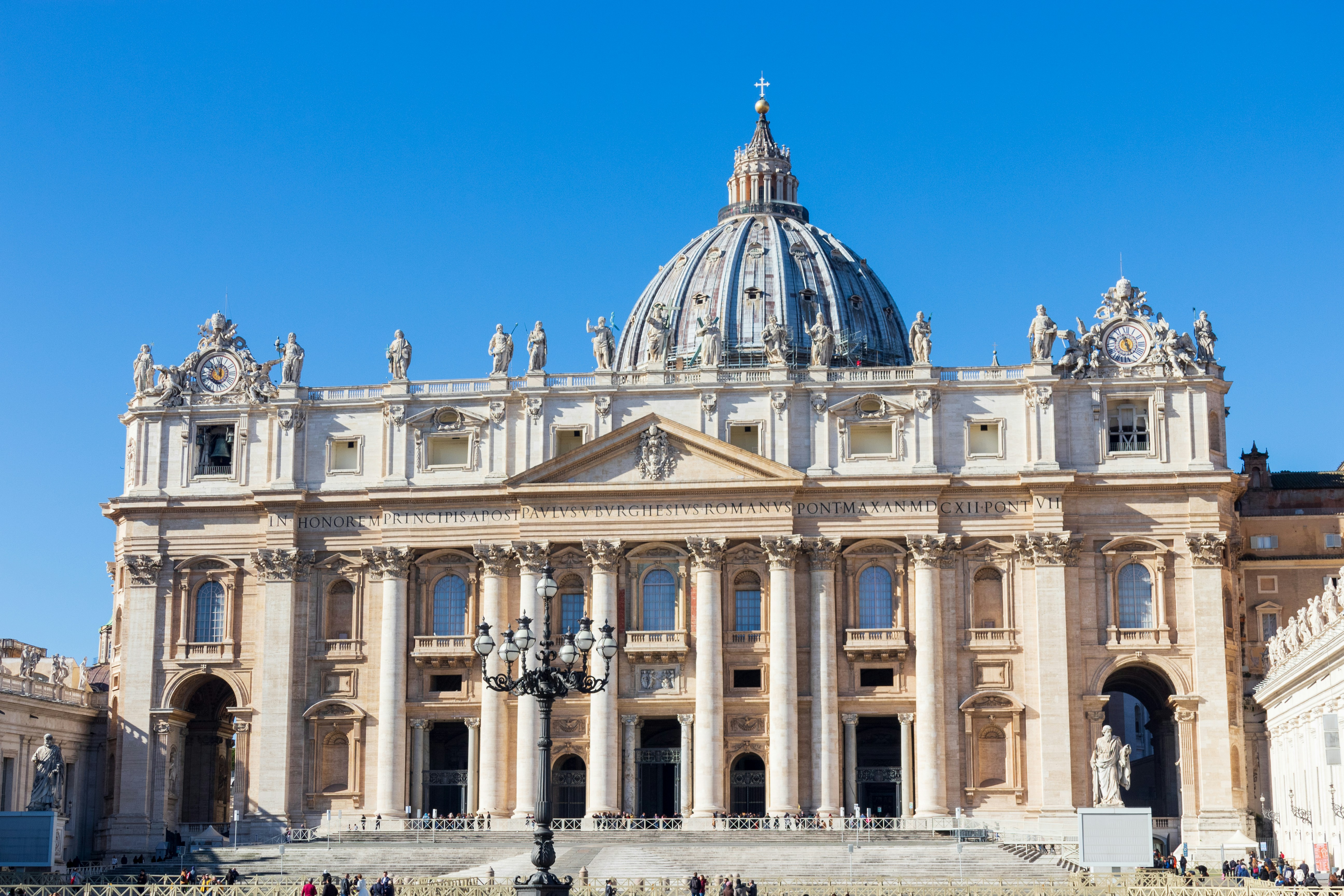 Vaticaanstad en de Sint-Pietersbasiliek - Amsterdam naar Rome