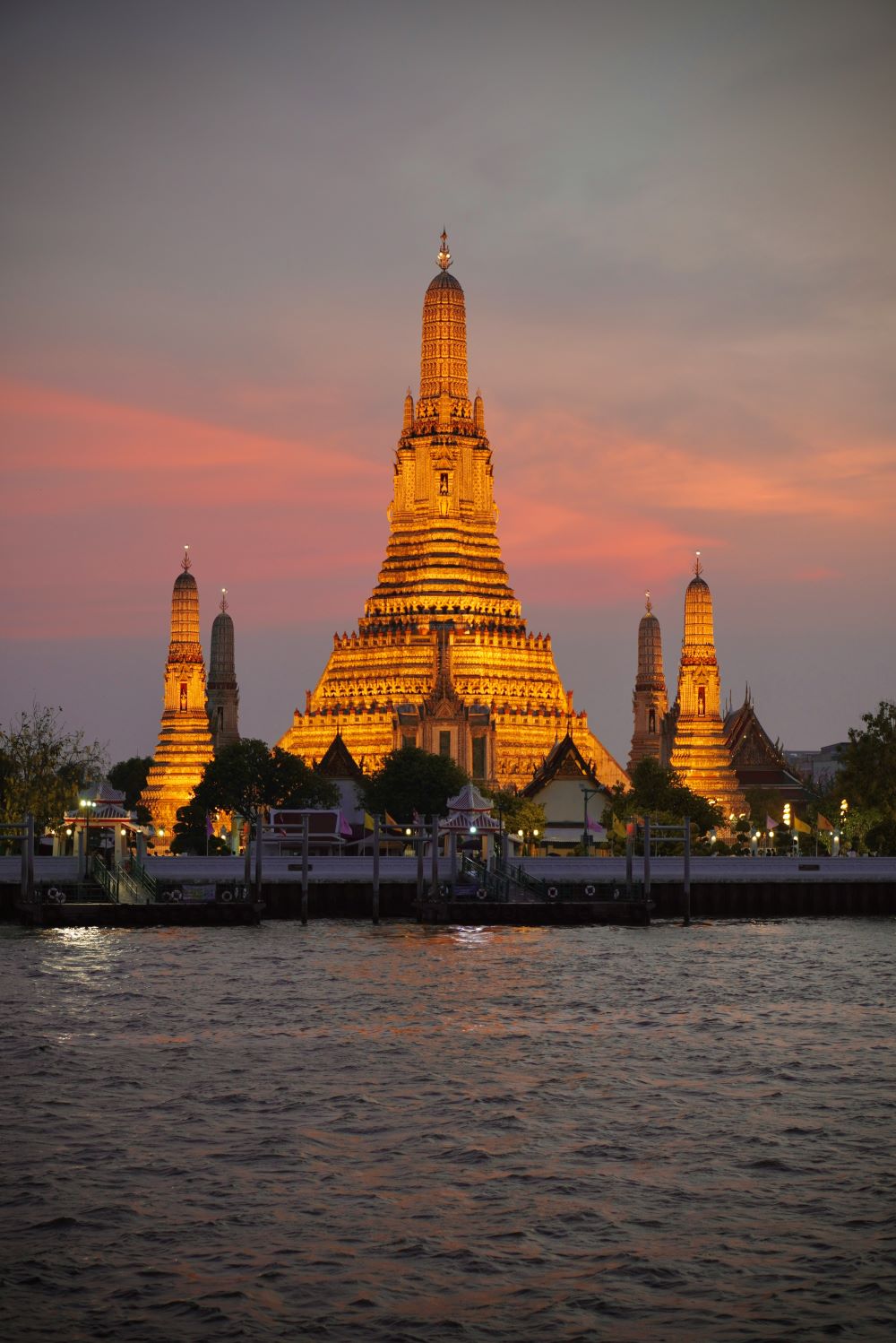 Wat Arun - Amsterdam naar Bangkok