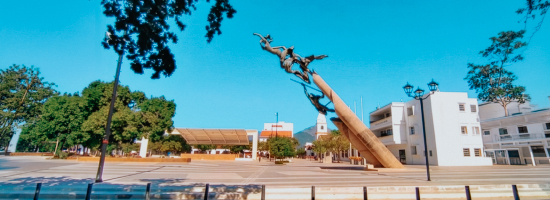 Plaza Alfonso López Pumajero