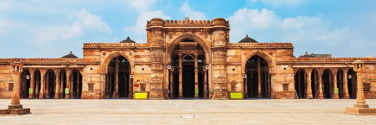Save on Flights from Guwahati to Ahmedabad with Akasa Air