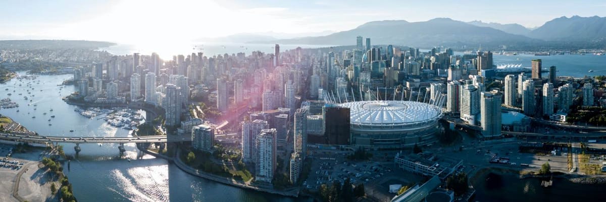 预订飞往温哥华 (YVR)的航班