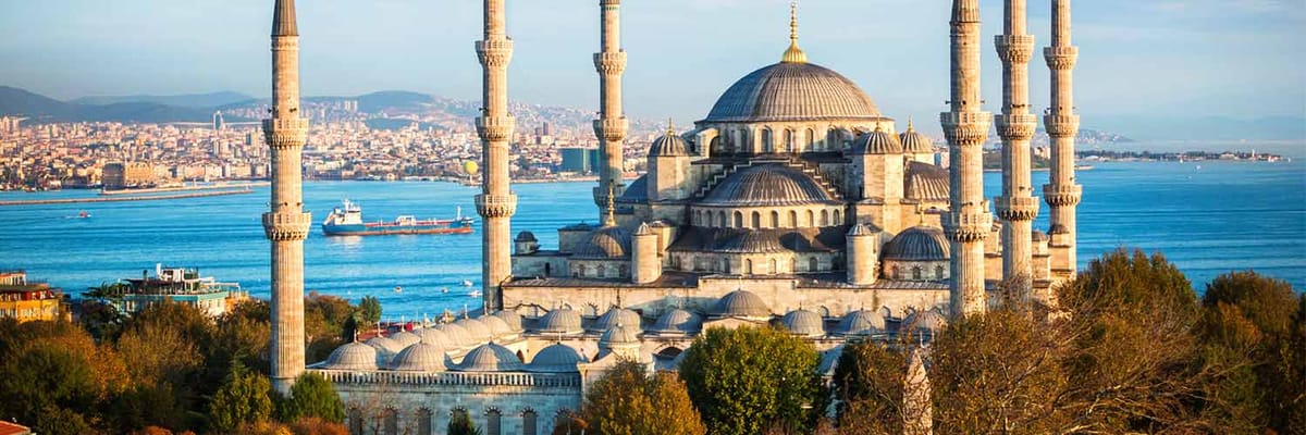 名古屋発イスタンブール行きのフライトを検索