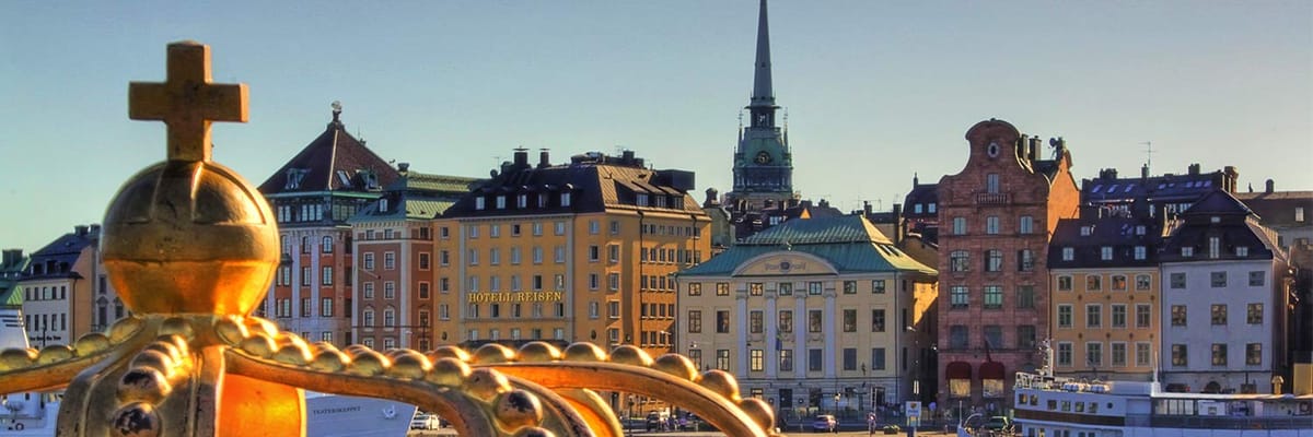 東京発ストックホルム行きのフライトを検索