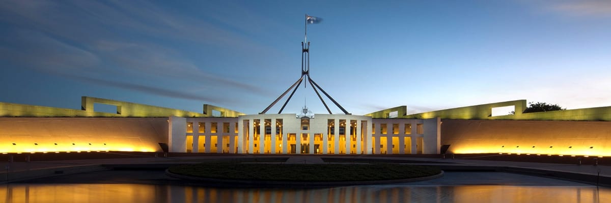 キャンベラ (CBR)行きのフライトを予約