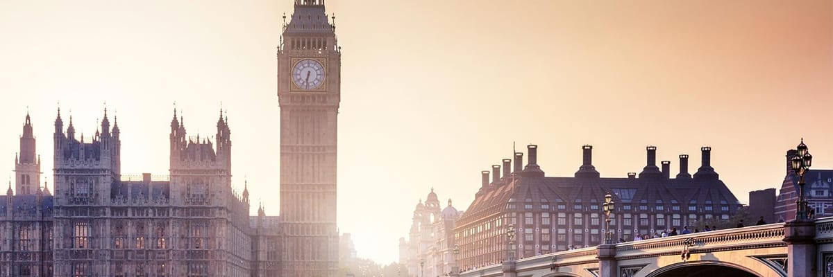 Book Flights from Singapore to London with Thai Airways