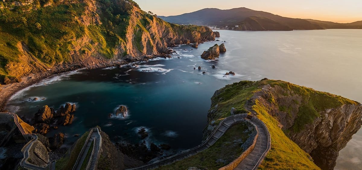 "Перелеты Turkish Airlines из Даммама в Бильбао",