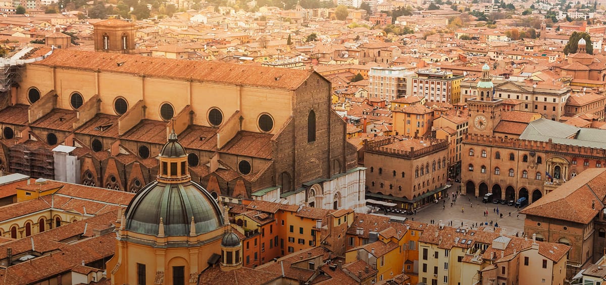 "Перелеты Turkish Airlines из Лос-Анджелеса в Болонью",