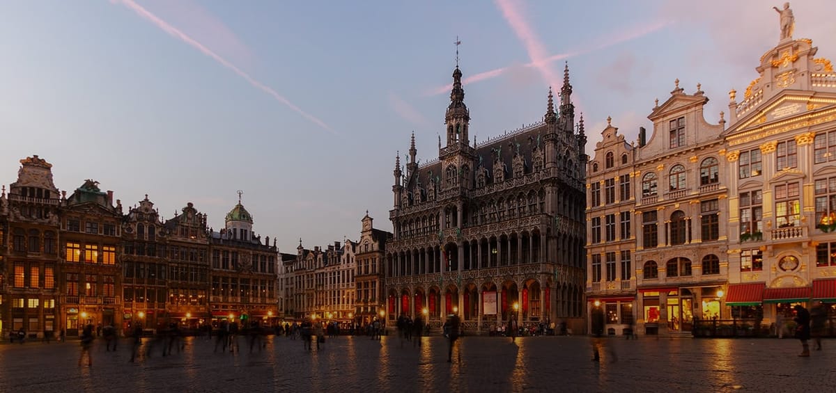 "Перелеты Turkish Airlines из Абу-Даби в Брюссель",