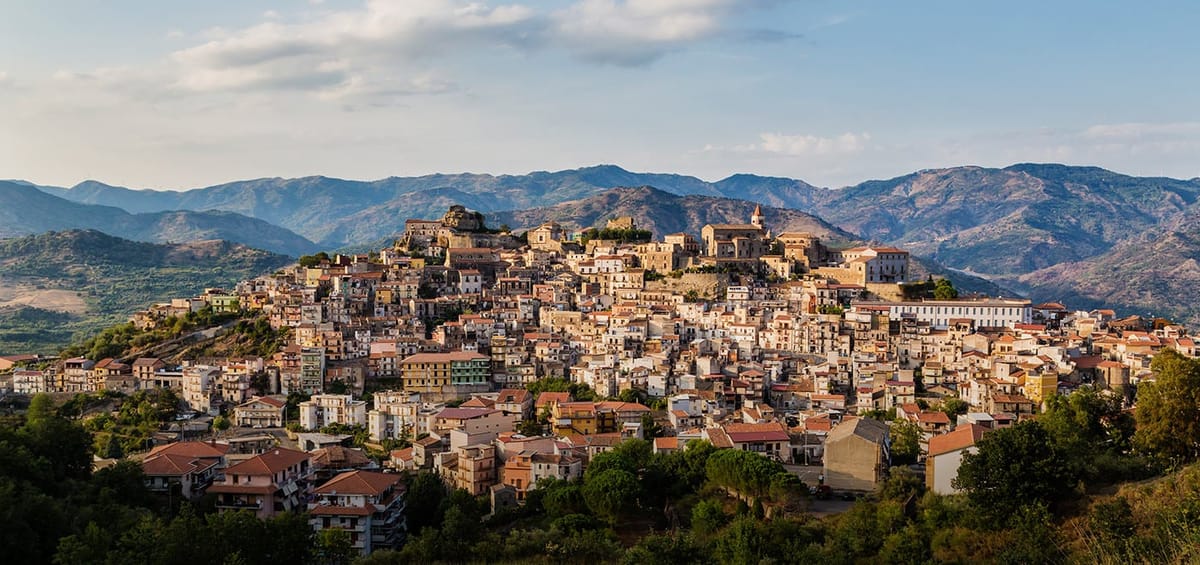 "Дешевые рейсы из Катании | Turkish Airlines",