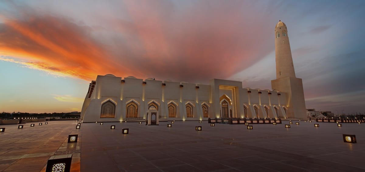 "Перелеты Turkish Airlines из Стамбула в Доху",