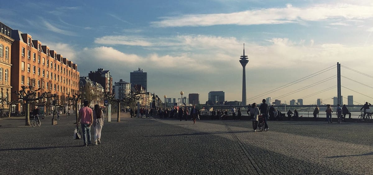 "Перелеты Turkish Airlines из Сеула в Дюссельдорф",