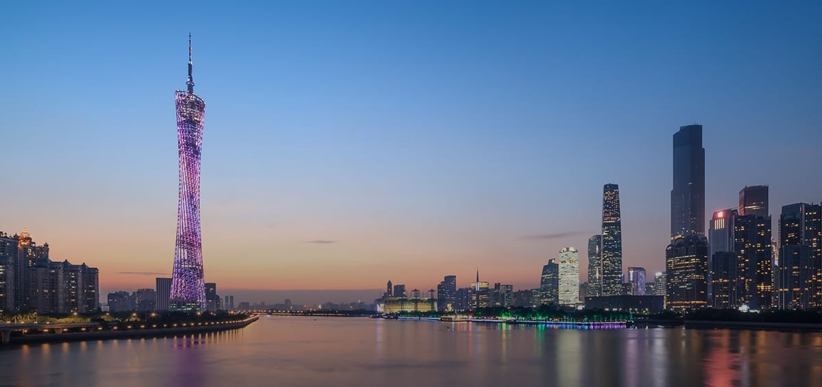 "Перелеты Turkish Airlines из Амстердама в Гуанчжоу",