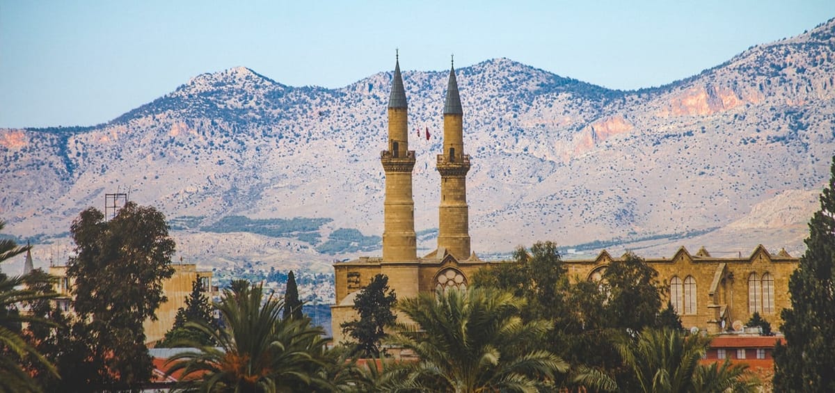 "Перелеты Turkish Airlines из Тегерана в Никосию",