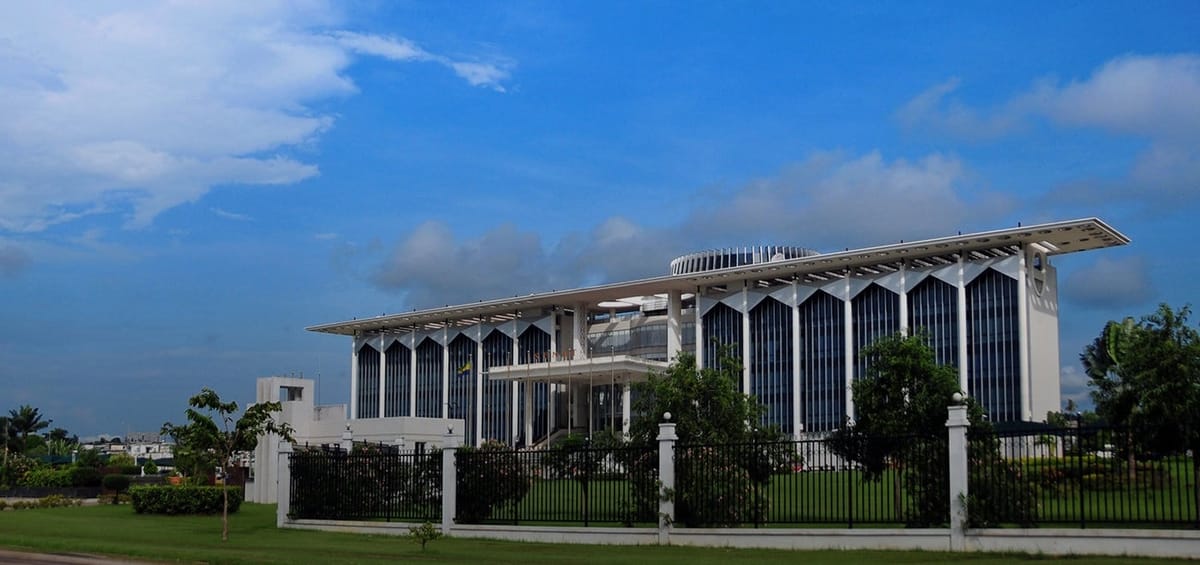 "Дешевые рейсы из Либревиля | Turkish Airlines",