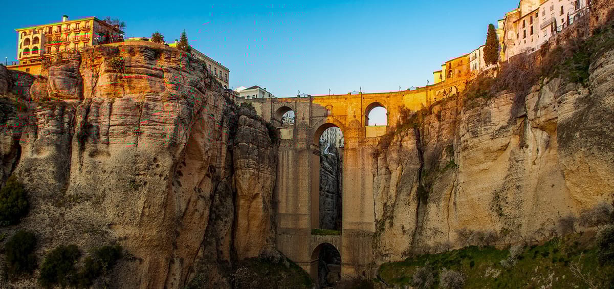 "Дешевые рейсы из Малаги | Turkish Airlines",