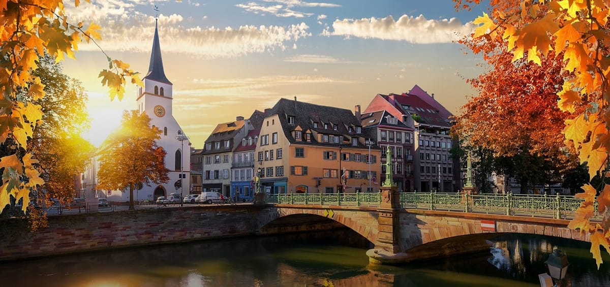 "Перелеты Turkish Airlines из Москвы в Страсбург",